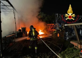 incendio mariano comense