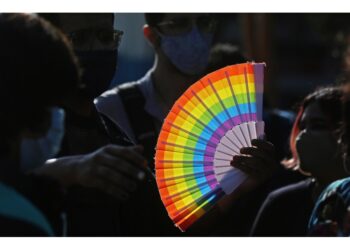 Criminalizzato anche sostegno a intersessuali. Sdegno attivisti