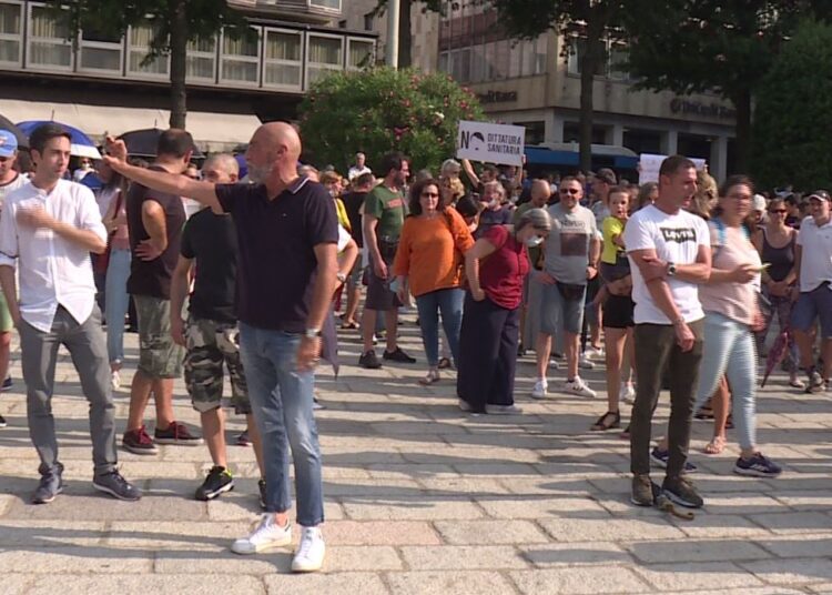 protesta green pass Como - EspansioneTv