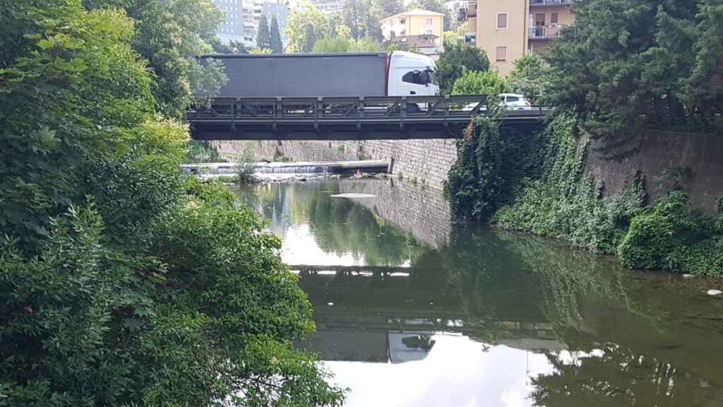 Ponte di ferro di Maslianico