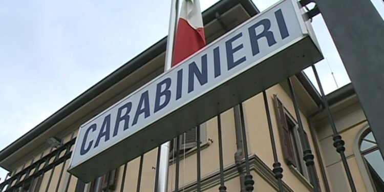 Carabinieri Erba. Arresti carta di credito rubata