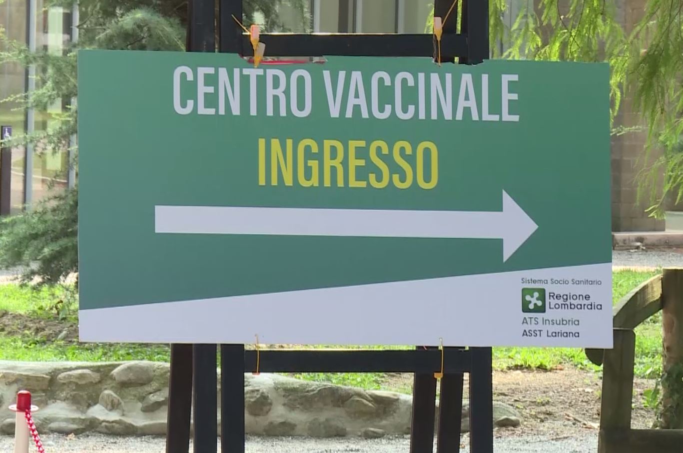 Domani riapre l’hub vaccinale di Cernobbio. Estesa al 31 luglio l’autopresentazione per gli over 60