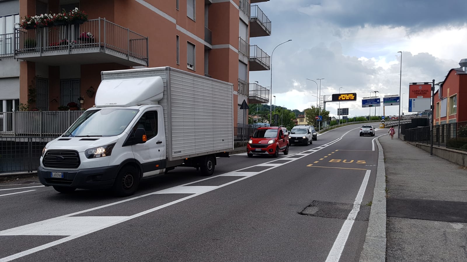 Cantieri, da lunedì lavori a Cernobbio. Il sindaco: “Ho chiesto al prefetto un tavolo sulla viabilità”