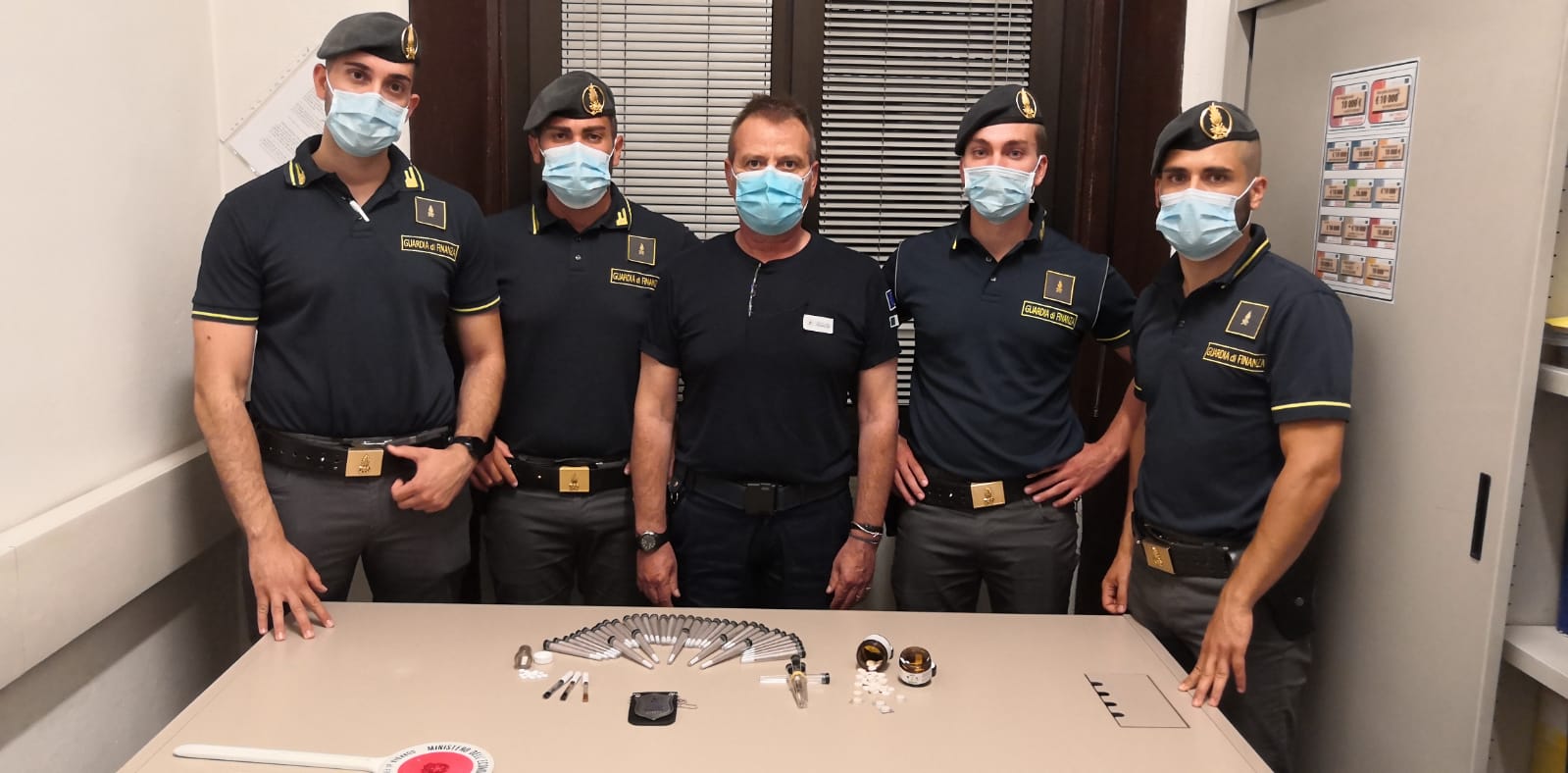 Alla dogana di Valsolda con anfetamine e spinelli, denunciato cittadino olandese