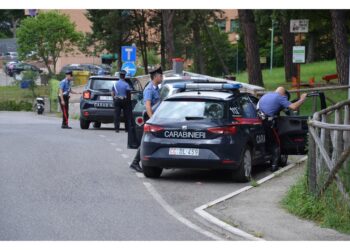 Si traccia percorso da casa al campo. Tracce in stazione rurale