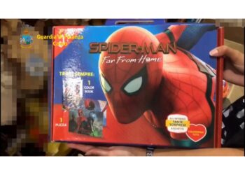 I finanzieri hanno ispezionato un megastore