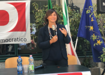 debora serracchiani al circolo pd di albate como