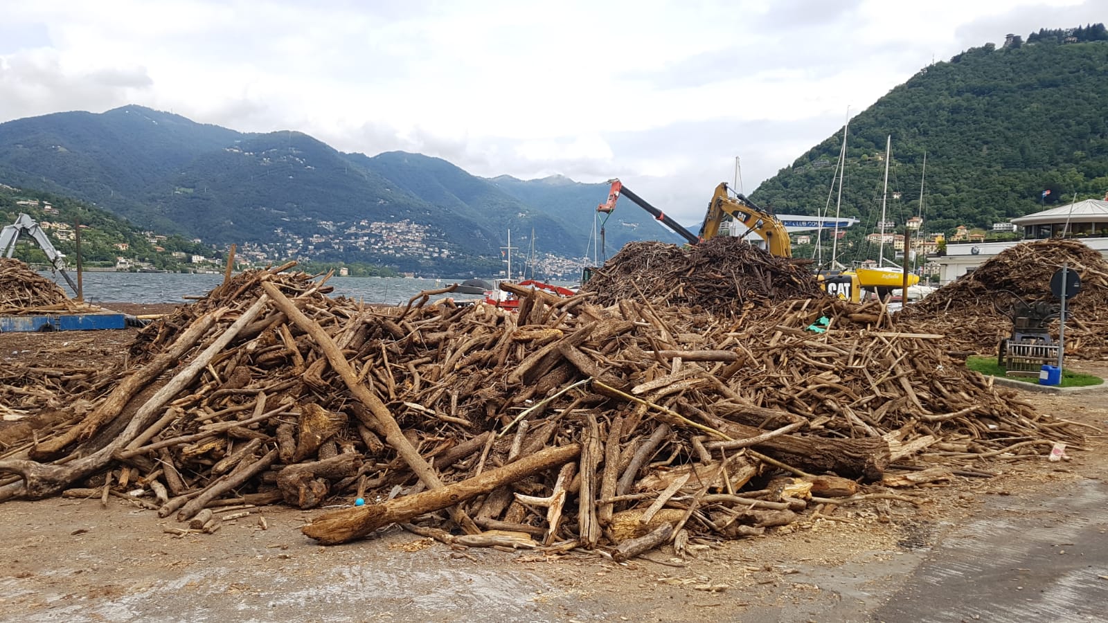 Detriti nel lago di Como, individuate le aree di stoccaggio del materiale