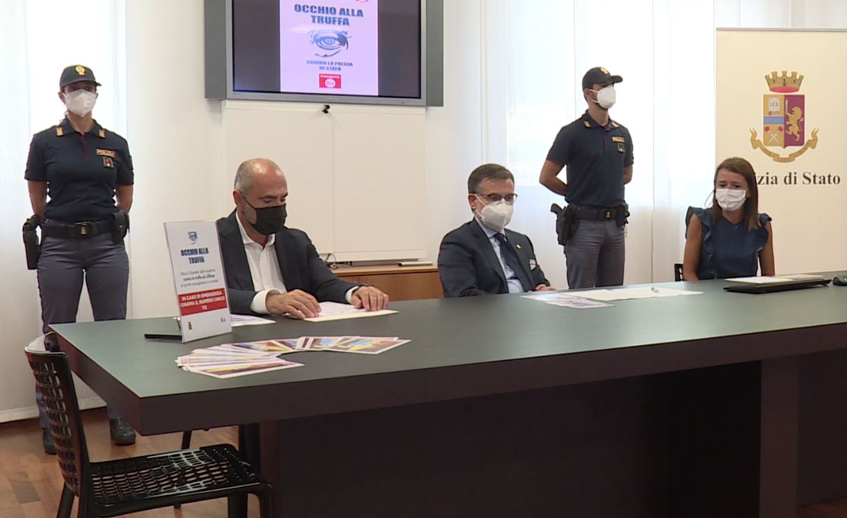 Occhio alla truffa, la nuova campagna della polizia con i disegni degli studenti del Melotti