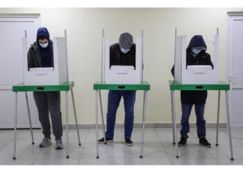 Conferenza stampa degli osservatori elettorali a Tiblisi