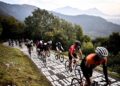 gruppo ciclisti sul tracciato