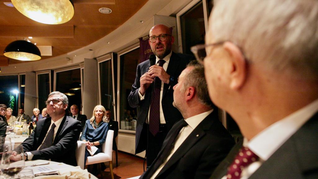 “La mia esperienza accanto a tre papi”, a Como l’ex comandante della Gendarmeria della Città del Vaticano