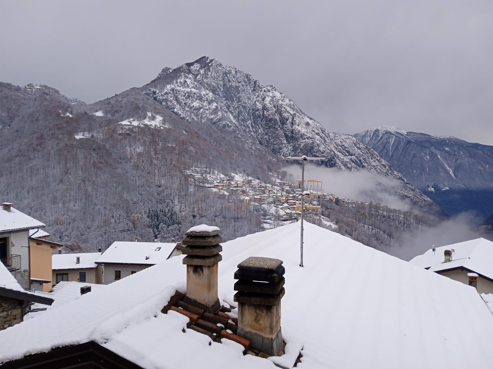 Assaggio d’inverno, temperature in discesa anche sul Lario