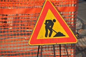 Intervento di sicurezza, senso unico alternato ad Albavilla in via Prealpi