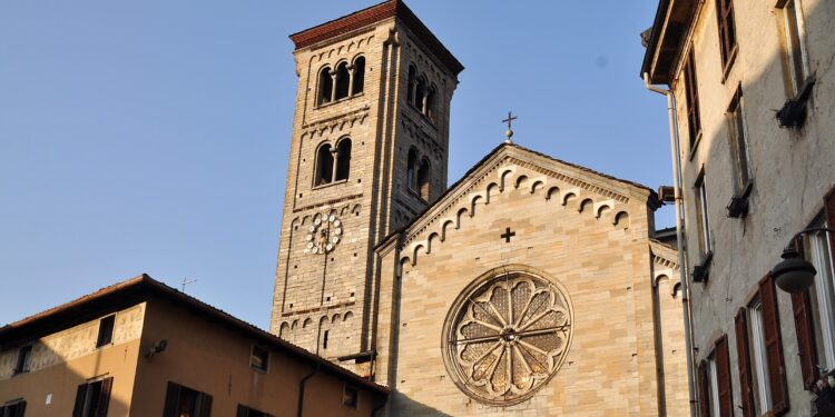 Como, basilica di San Fedele