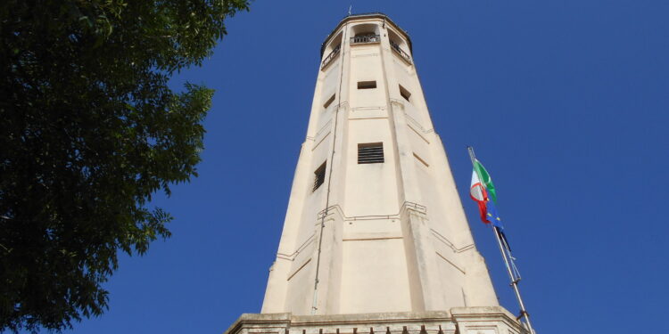 Faro Brunate