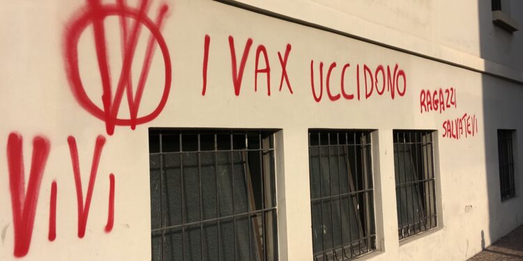 no vax vandali como castellini