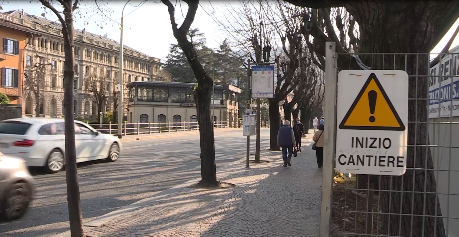 Arredi del nuovo lungolago di Como, non si ferma la polemica sulle nuove fioriere