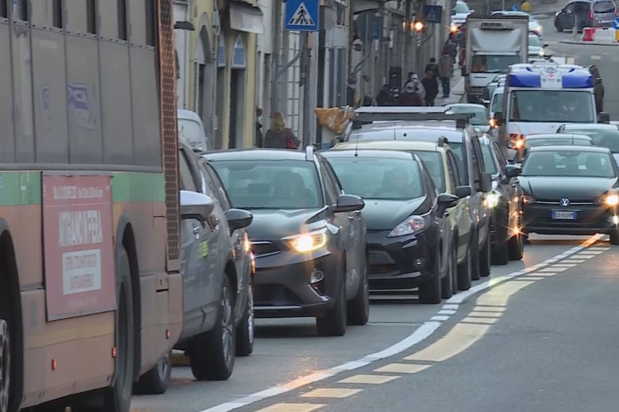 Piano del traffico, Minghetti: “Inutile e caro, ritiratelo”