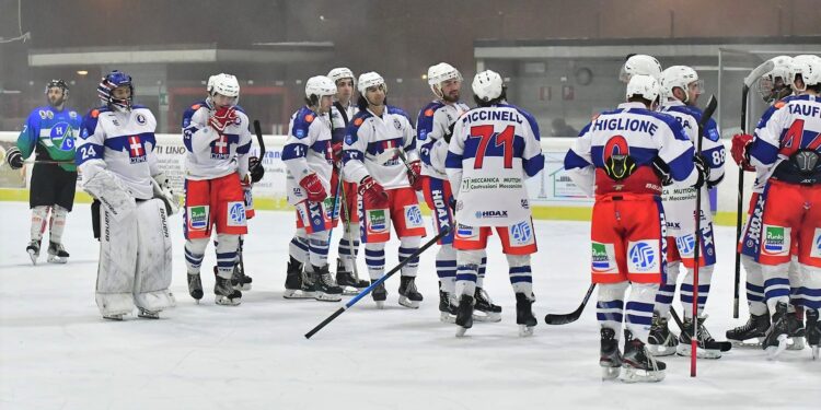 Falcons-Hockey Como rinviata per il Covid