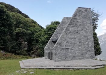 Il monumento che ricorda le vittime dell'incidente del 15 ottobre del 1987