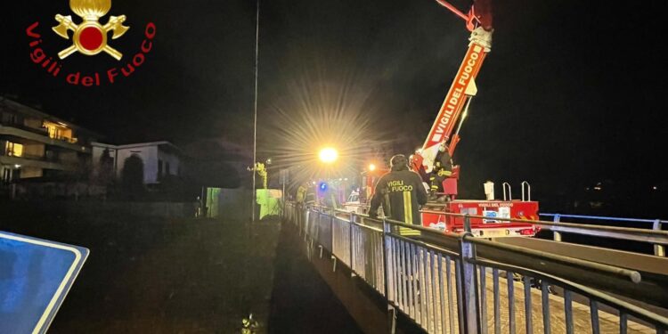 incidente agravedona il recupero del 64enne dal torrente liro