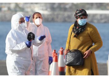 In corso operazioni di soccorso di altri tre barconi