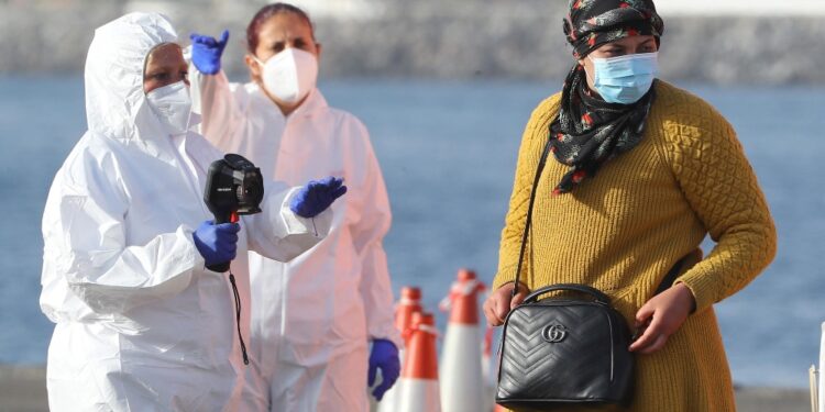 In corso operazioni di soccorso di altri tre barconi