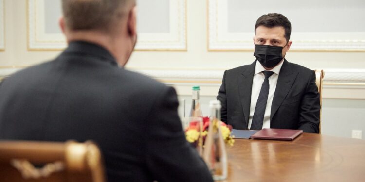 Il premier ucraino a colloquio con il cancelliere tedesco
