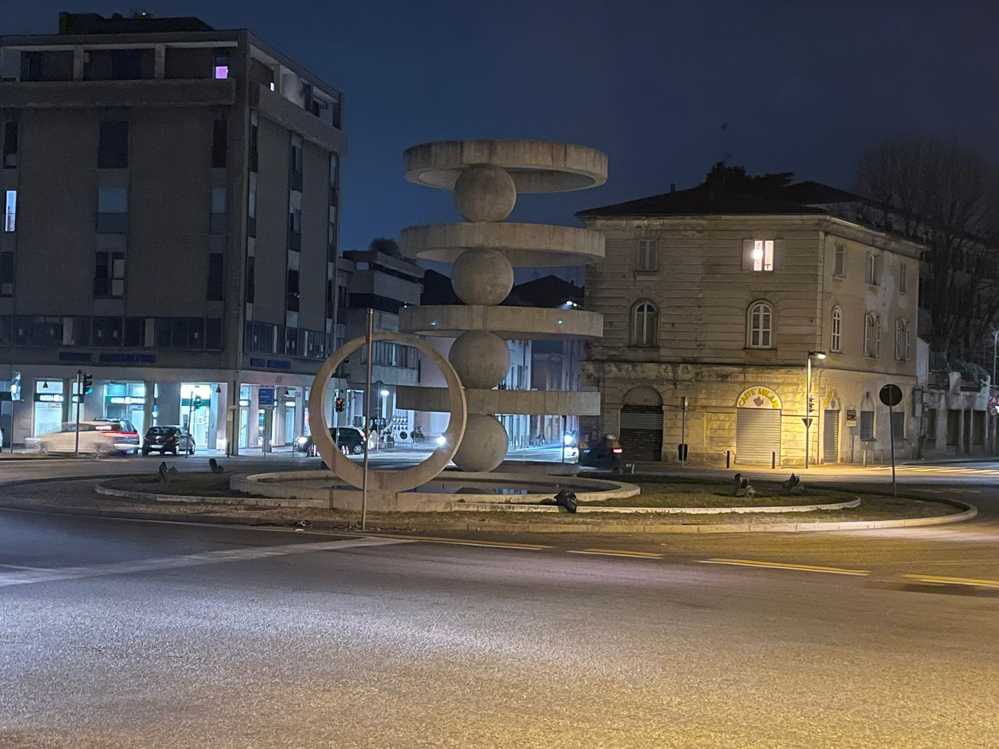 Monumenti spenti, la protesta dei comuni contro il caro bollette