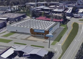 In via Cecilio a Como arriva Decathlon