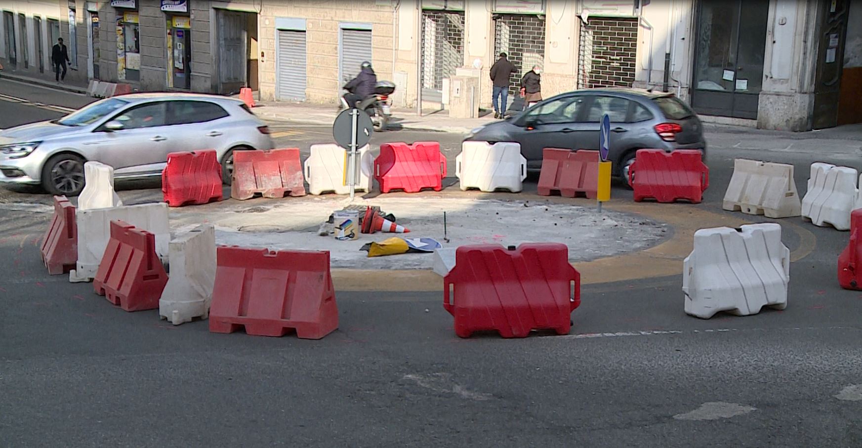 Rotatoria in piazza San Rocco, dieci giorni alla fine dei lavori