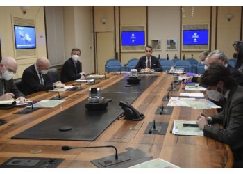 Riunione di coordinamento all'Unità di Crisi con il ministro