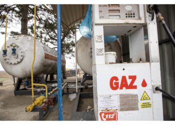 Mentre le compagnie petrolifere riorientano i flussi verso l'est