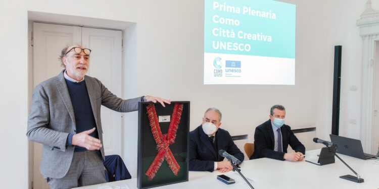 Como Grumello Fondazione Volta prima plenaria Unesco, Luca Levrini, Mario Landriscina e Marco Galimberti
