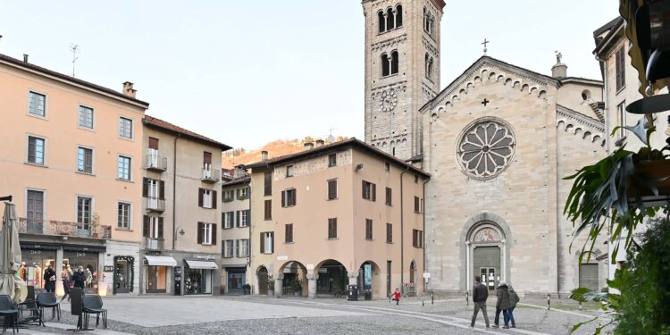 Como Piazza San Fedele