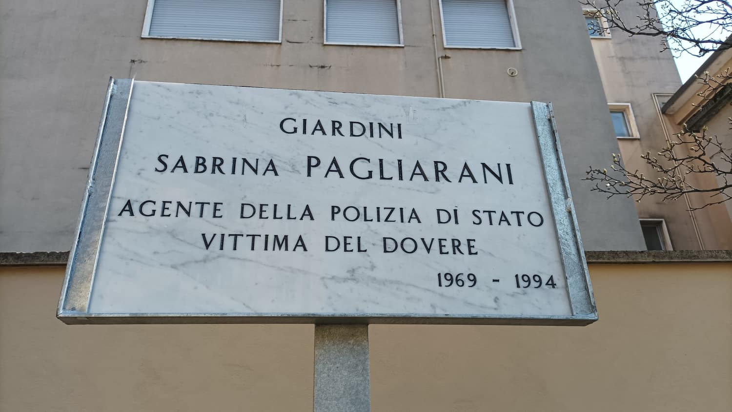 Giardini di via Italia Libera dedicati all’agente Pagliarani