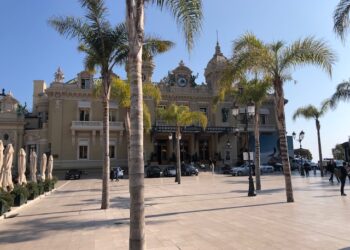 Viaggio in Liguria tra i frontalieri che lavorano a Montecarlo