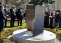 Il monumento alla memoria di Luigi Carluccio, in piazza del popolo