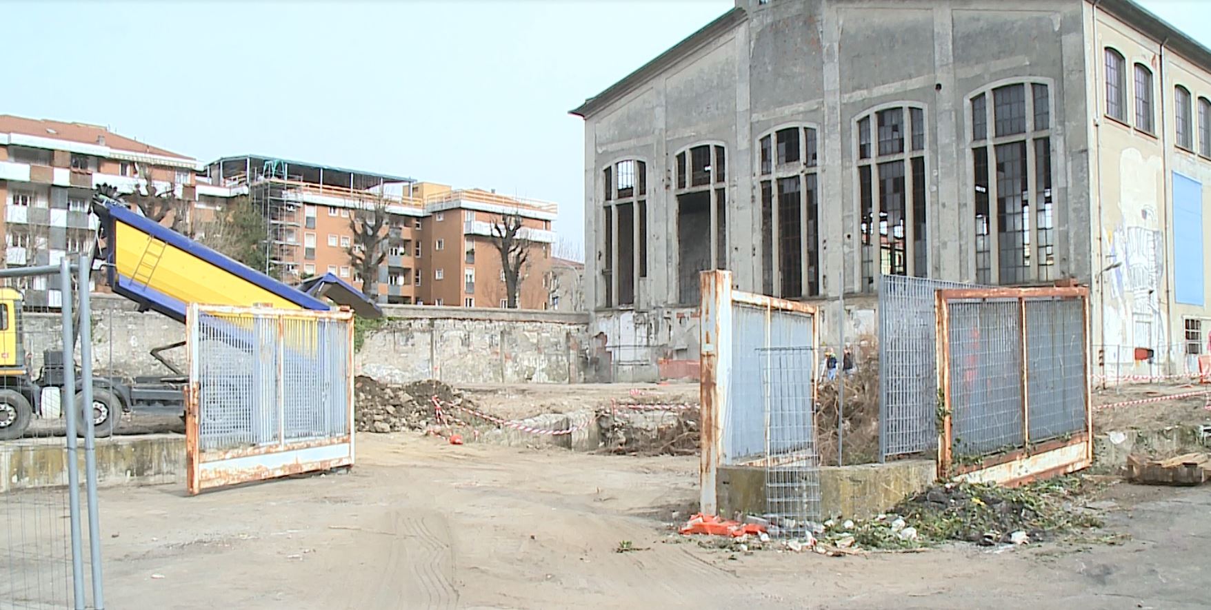 Nuovo parcheggio in Santarella. Unica uscita in via Sant’Abbondio, è rischio caos