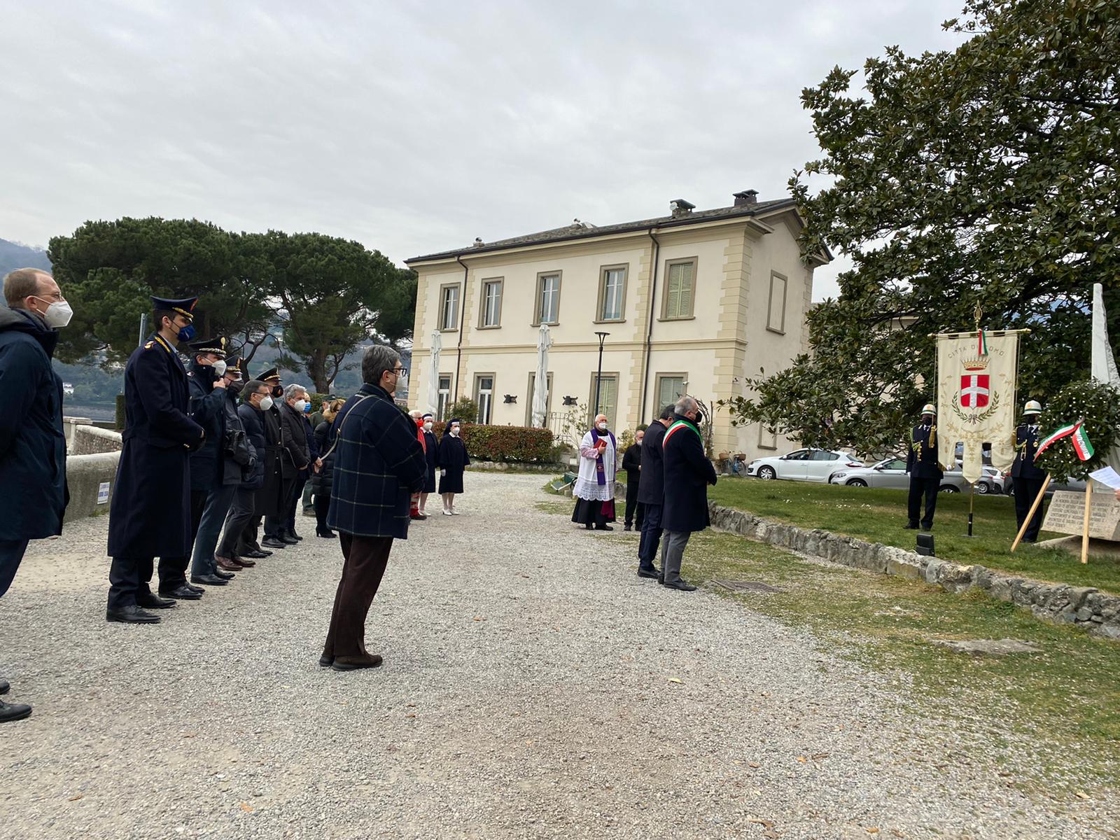 A Como, la cerimonia per le vittime del Covid