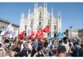 Sullo sfondo l'invasione russa