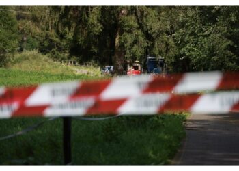 Nel borsone con il cadavere rinvenuta maglia di colore viola