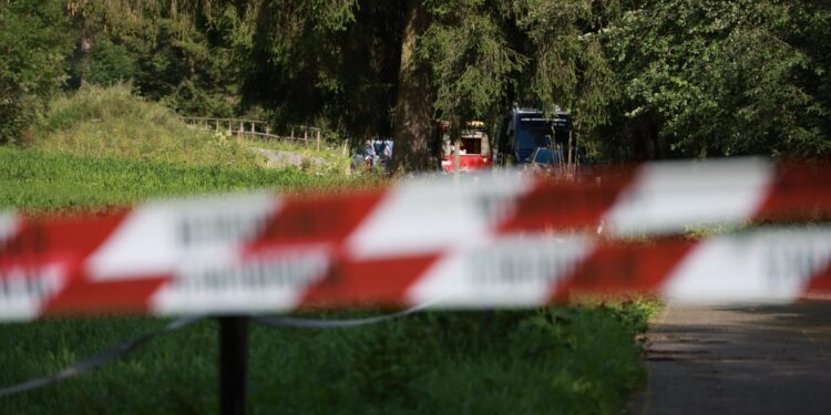 Nel borsone con il cadavere rinvenuta maglia di colore viola