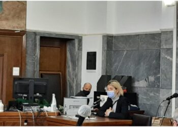 Moglie e procuratrice in processo a Corona