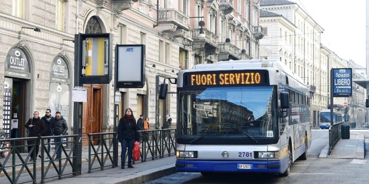 Discussione in Sala Rossa. Oggi si riunisce il cda dell'azienda