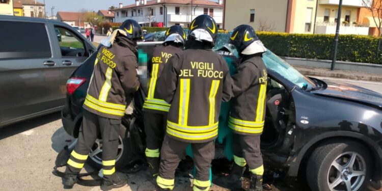 Altri due giovani trasportati in gravi condizioni in ospedale