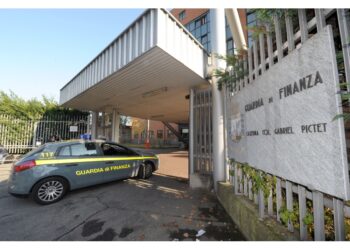 Guardia finanza scopre stupefacente per un milione di euro