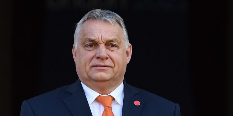 Premier ungherese chiarisce sua posizione sul conflitto ucraino