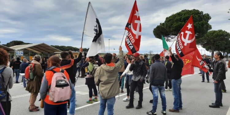 'Contro la militarizzazione del territorio'